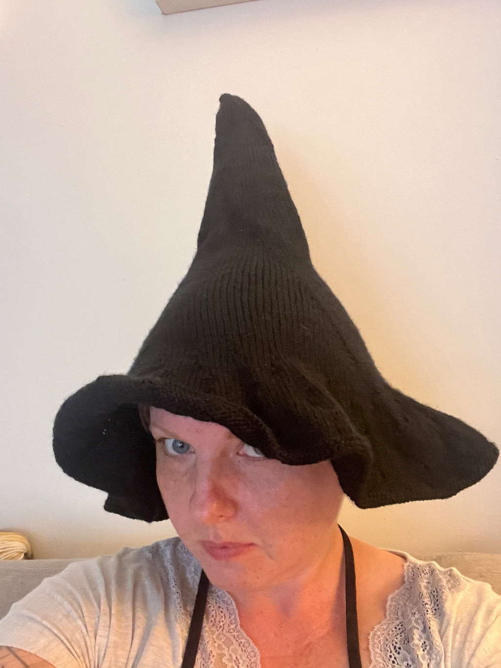 Adult Knitted Witch’s Hat Knitting Pattern