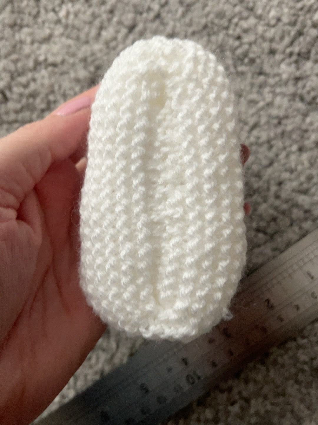 Baby Booties Knitting Pattern, Knit Flat Ribbed Baby Shoes, Newborn to 12 Months, DK Yarn, Straight Needles