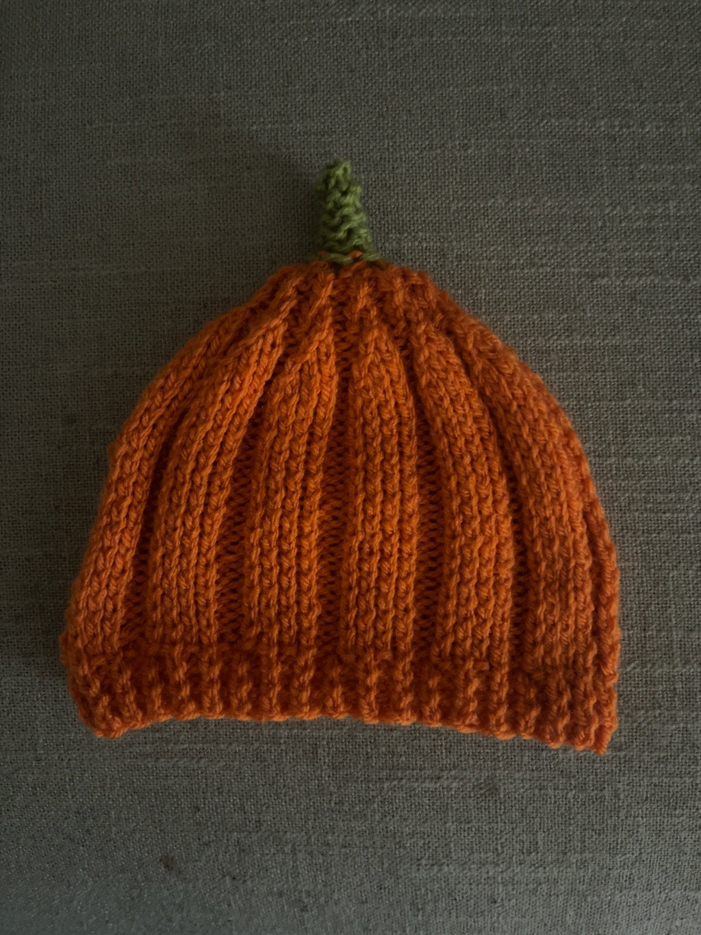 Knit Flat Pumpkin Baby Hat Knitting Pattern – 5 Sizes | Beginner Friendly