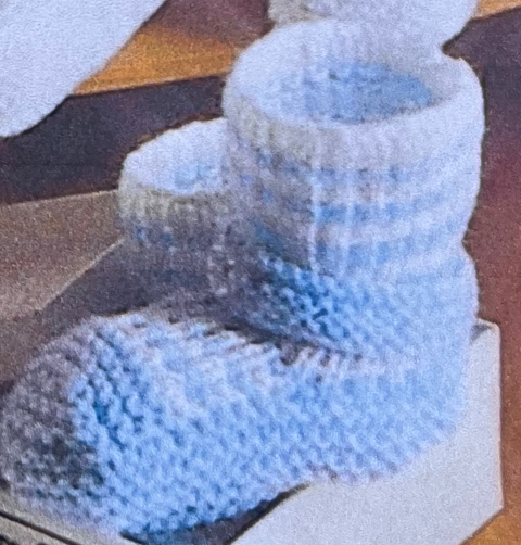 Blue and white baby bootees knitting pattern intermediate PDF