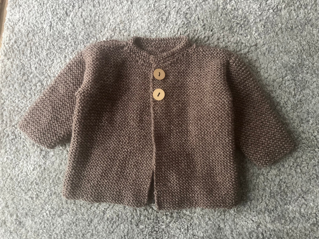 Simple baby cardigan knitting pattern | Easy Baby Sweater Pattern | Garter Stitch Baby Cardigan | Beginner Knitting Pattern