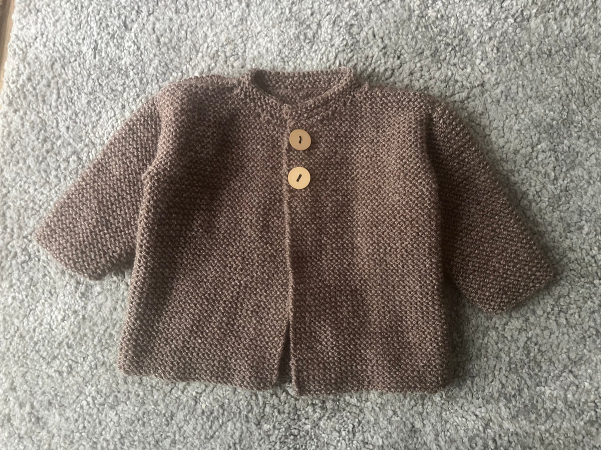 Simple baby cardigan knitting pattern | Easy Baby Sweater Pattern | Garter Stitch Baby Cardigan | Beginner Knitting Pattern