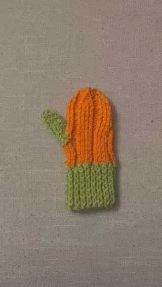 Pumpkin Mittens Knitting Pattern | Baby & Toddler Mittens | Knit Flat | Newborn to 2 Years